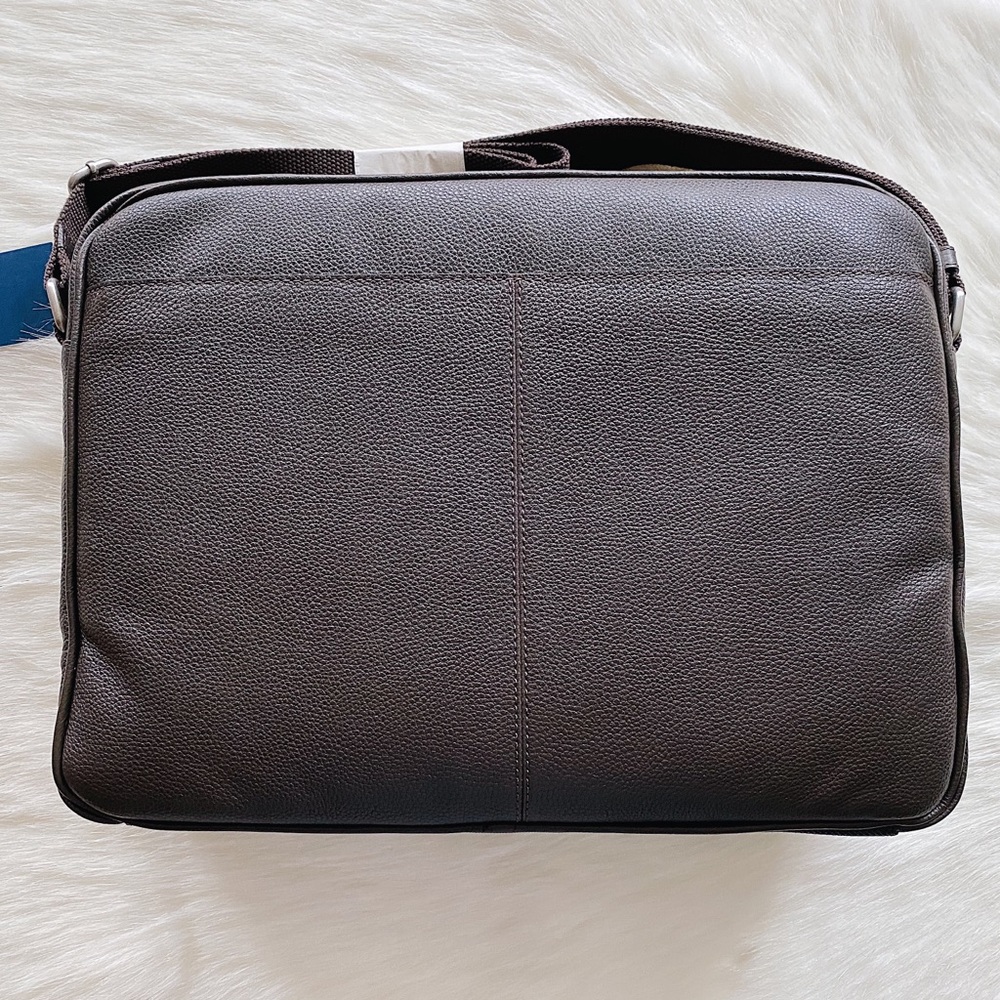 ✨New COLE HAAN Mens Pebble Leather Messenger Bag - Picture 4 of 9